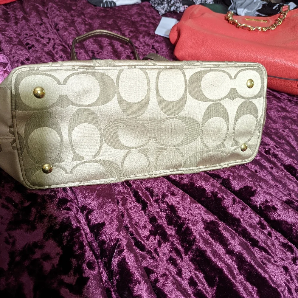 3 pocket coach purse - Picture 2 of 12